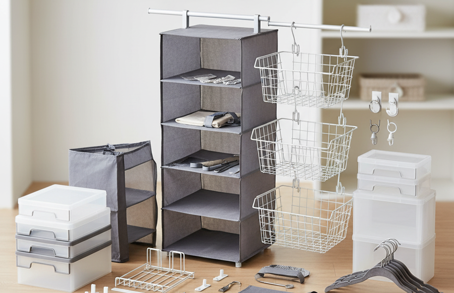 セリアの吊り下げ収納とクローゼット整理に役立つ基本アイテムの数々